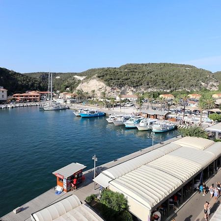 Studio Cozy Sur La Marina De Bonifacio Бонифачо Екстериор снимка